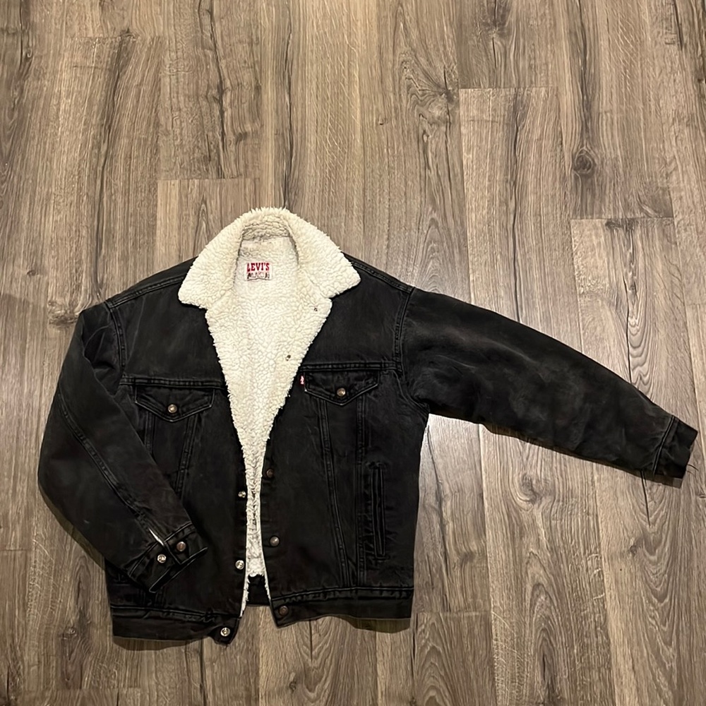 Vintage Levi’s San Francisco black denim Sherpa jacket - size small
